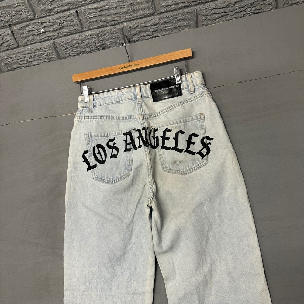 FB‎ Sister Mens Light Wash Jeans Los Angeles Graphic Print Size M